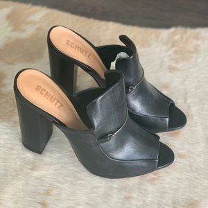 Schutz black leather Mules   🌷 SPRING SALE 🌷